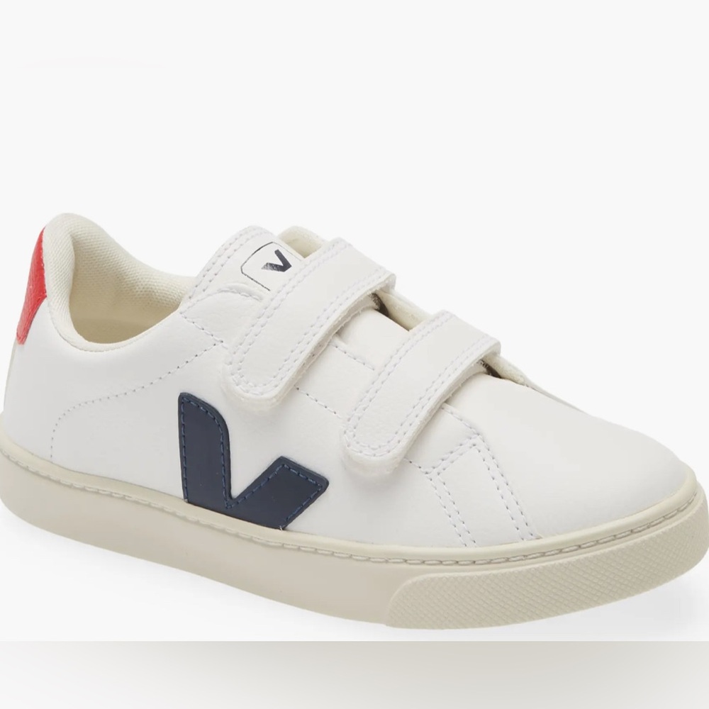 Veja Kids Sneakers in White and Navy